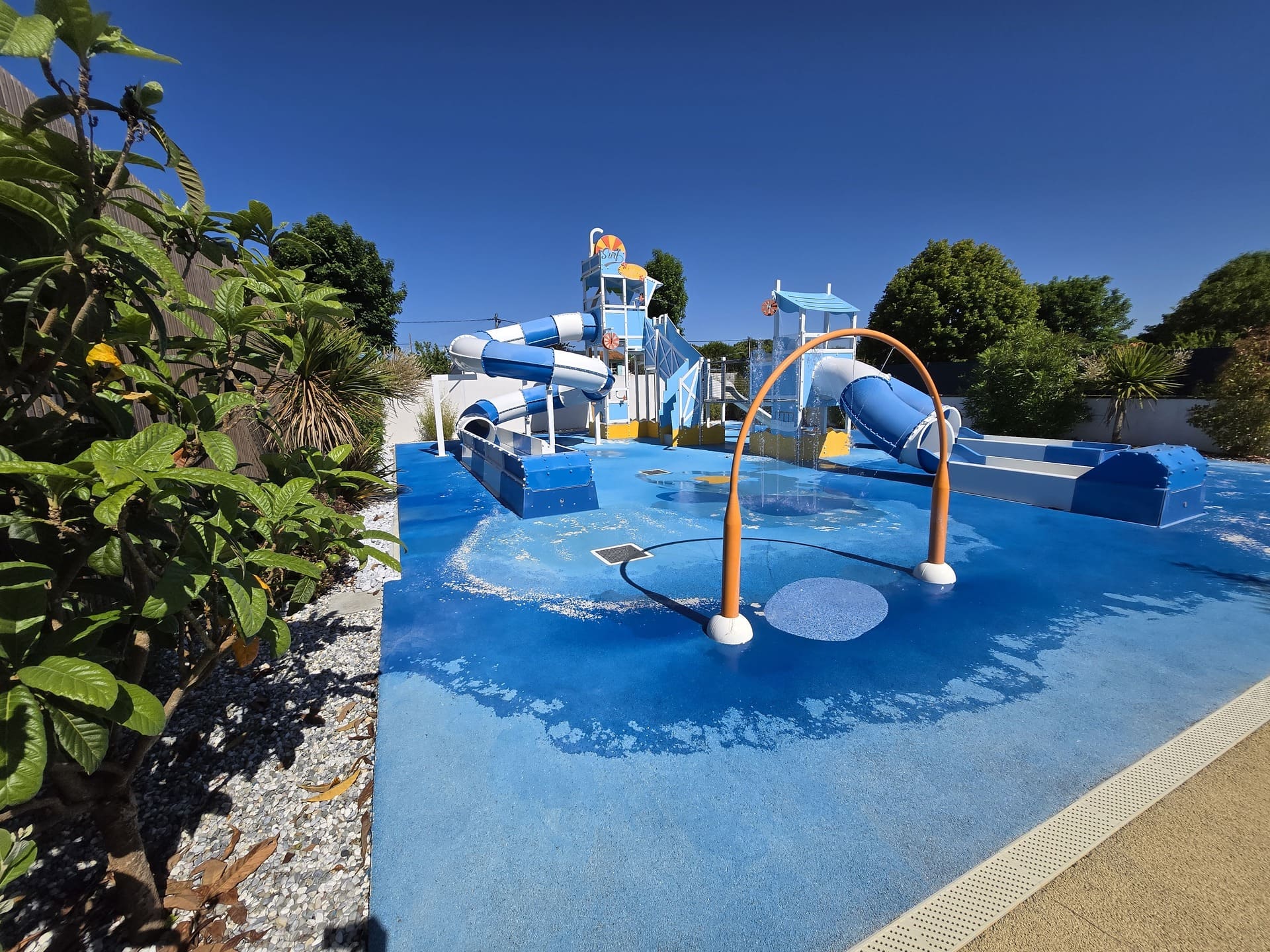 campingplatz mit rutschen in saint palais sur mer